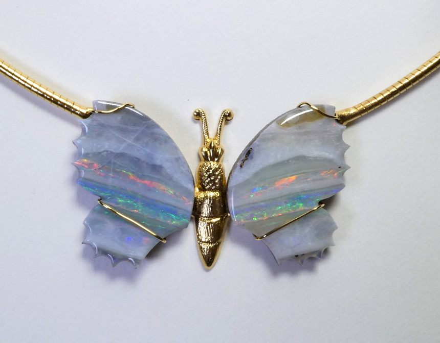 Opal Anhänger in Gold Schmetterling