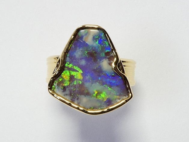 Opal ring lebhaft P1000656