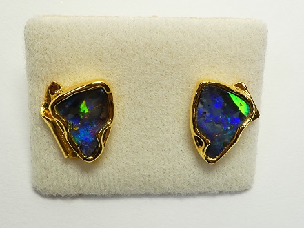 Opal Ohrschmuck edel asymmetrisch