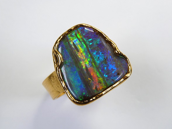 Opal Ring imponierend roter streifen id 100635